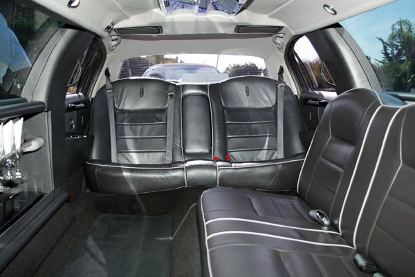 White Lincoln Limo Seats