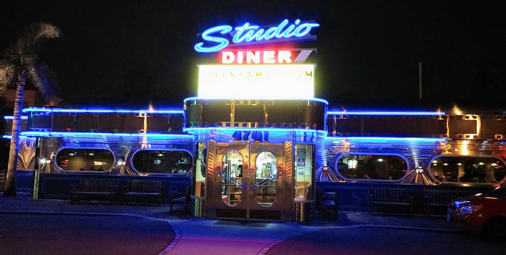 stu seagall studio diner